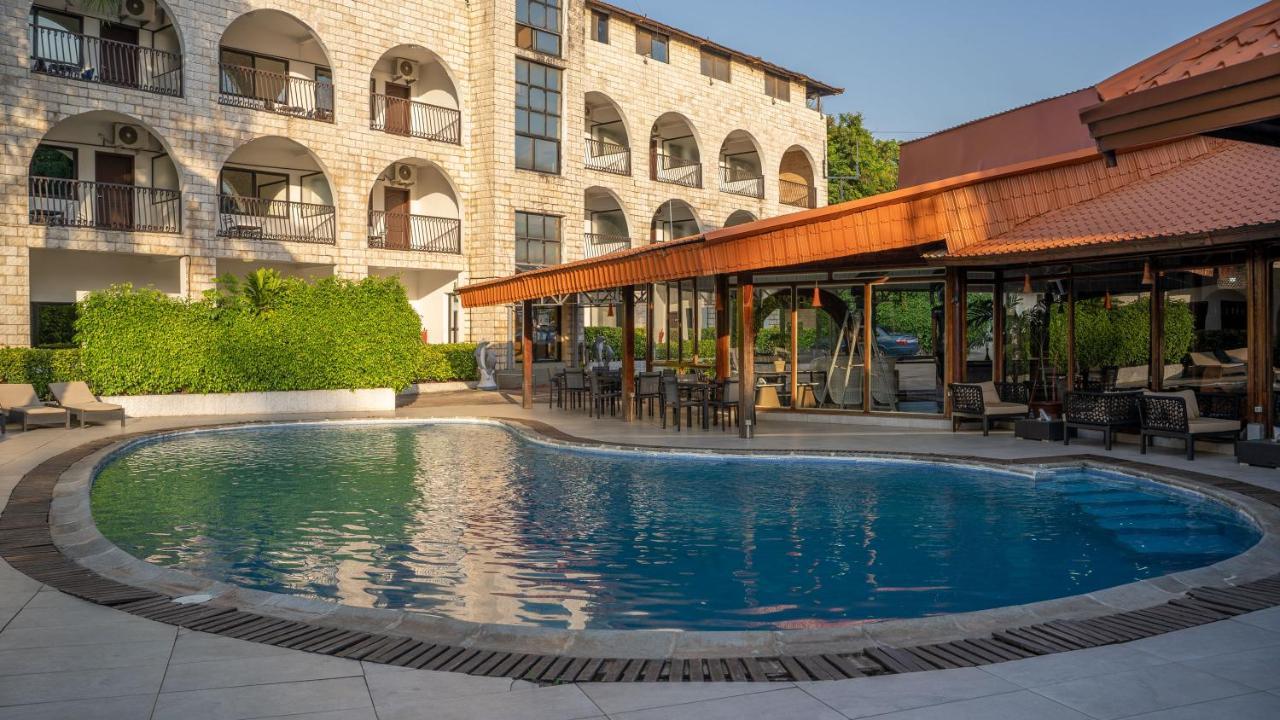 Riviera Taouyah Hotel コナクリ エクステリア 写真
