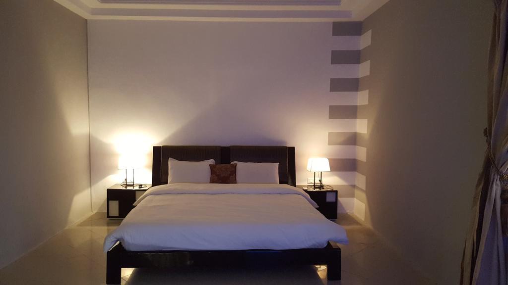 Riviera Taouyah Hotel コナクリ エクステリア 写真